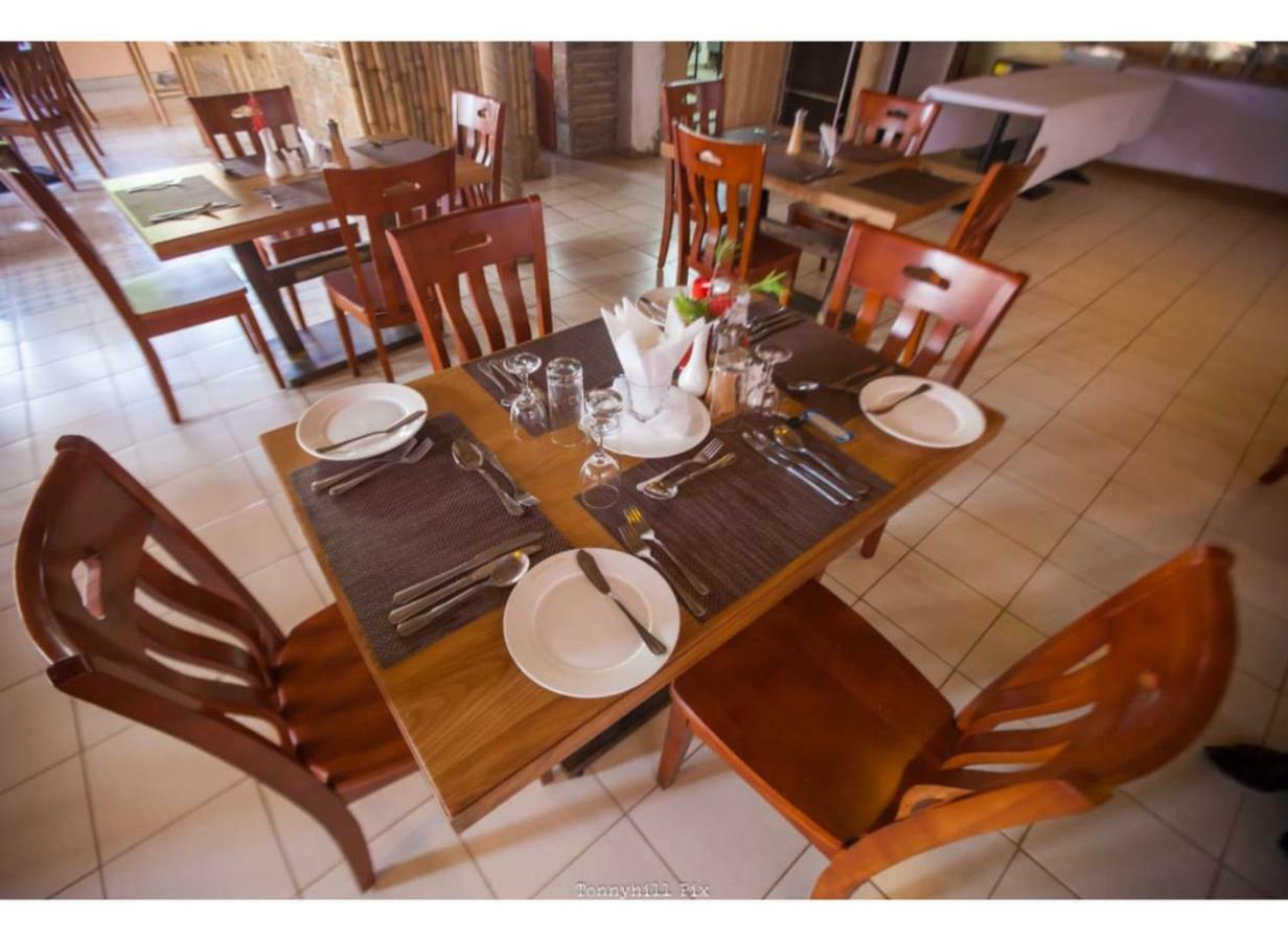 Parkview Safari Hotel And Apartments كيزيمو المظهر الخارجي الصورة