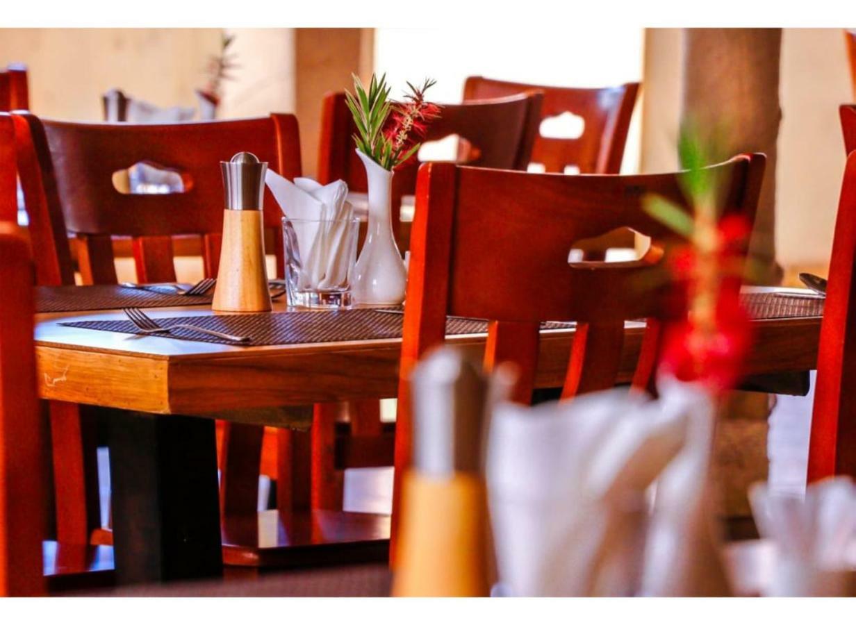 Parkview Safari Hotel And Apartments كيزيمو المظهر الخارجي الصورة